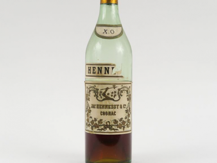 1 BOUTEILLE COGNAC HENNESSY X.O - VIDANGE