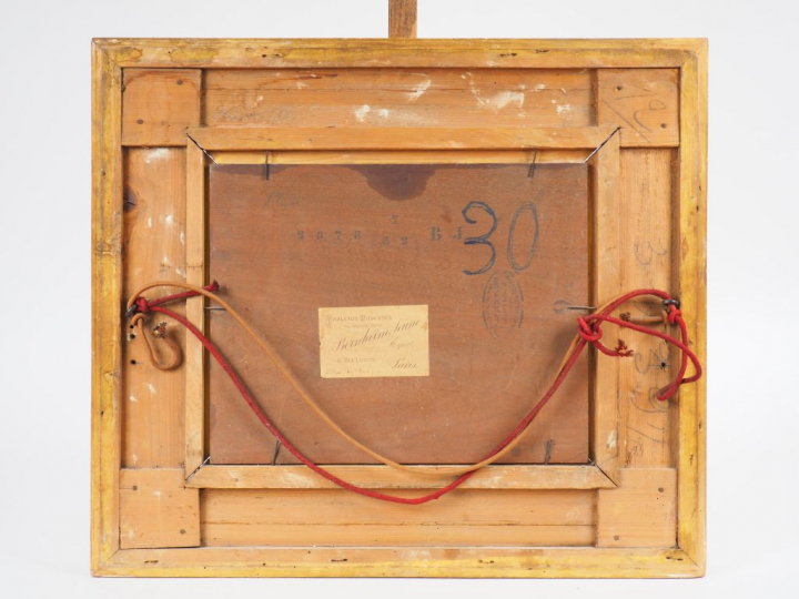 Camille MAGNUS. 'Paysanne cheminant'. Huile sur panneau.  Signée en ba