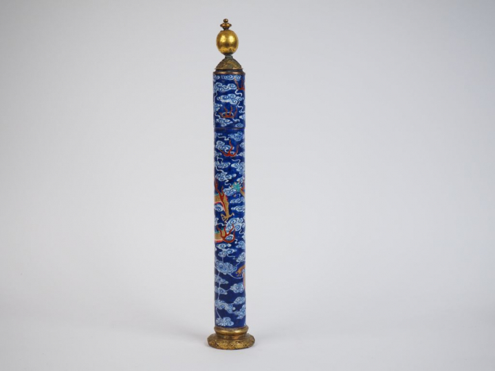 Etui à messages en émaux polychromes de la famille rose sur cuivre, à 