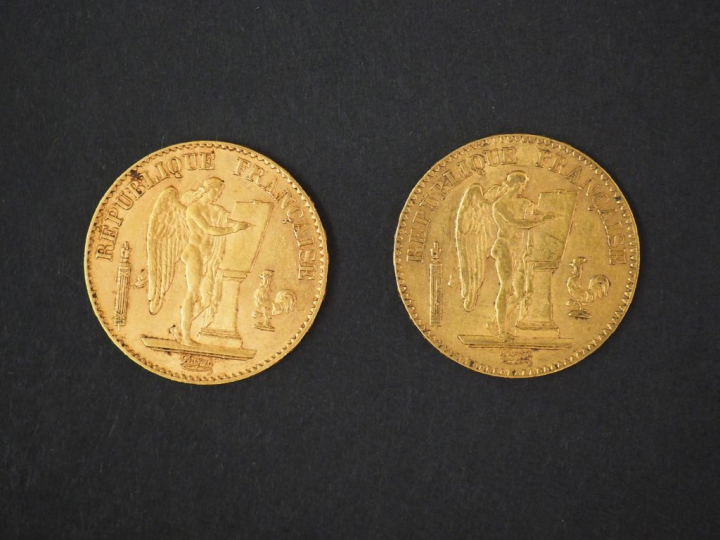 Deux pièces de 20 Francs or, 1887-A et 1889-A. FRAIS ACHETEURS : 5% TT