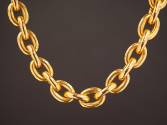 Vente aux enchères URBANO. Collier en or jaune, maillons forçat. Signé. Long. 45,5 cm Poi