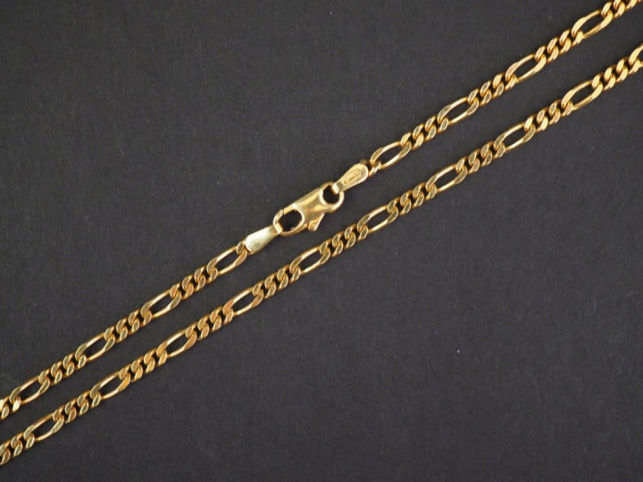 Chaine en or jaune, maille anglaise. Long. 45 cm Poids. 11,29 g