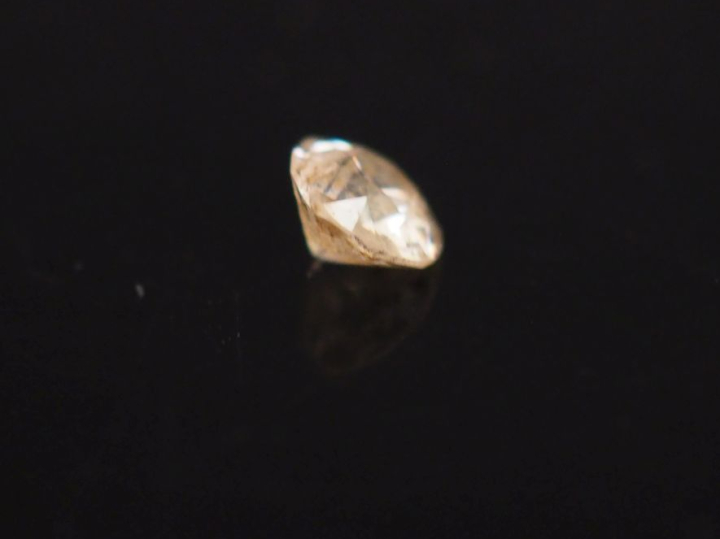 Diamant taille ancienne de 0,33 ct environ. (égrisure)