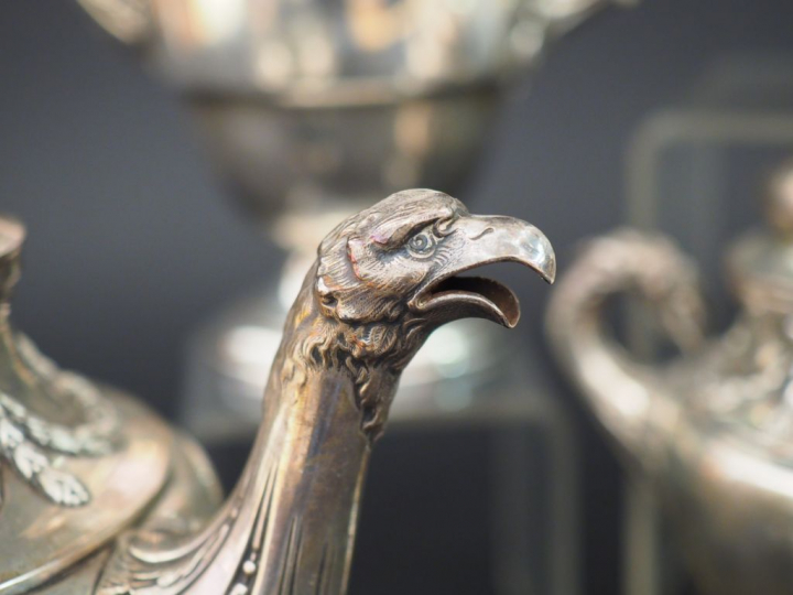 Service à thé et à café Napoléon III de style Louis XVI en argent, poi