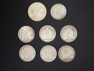 Vente aux enchères Ensemble de pièces en argent, comprenant :  - une pièce de 50 Francs, 