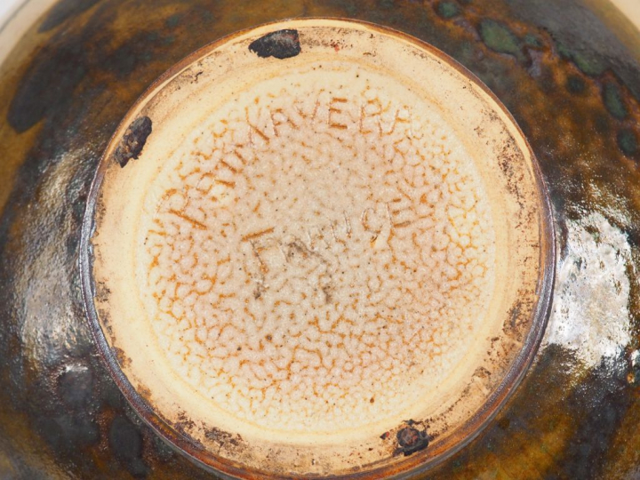 PRIMAVERA.  Grand vase ovoïde en céramique, à décor en camaïeu brun de