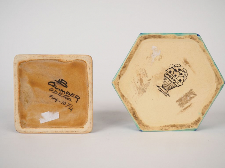 D'ARGYL. Boîte hexagonale couverte Art déco en faïence polychrome. Sig