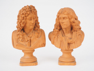 Vente aux enchères Paire de sujets en terre cuite "Potraits de Molière et de Racine en bu