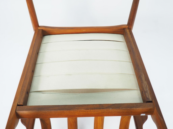 Paire de fauteuils scandinaves en palissandre.  Années 70. 81 x 72 x 7