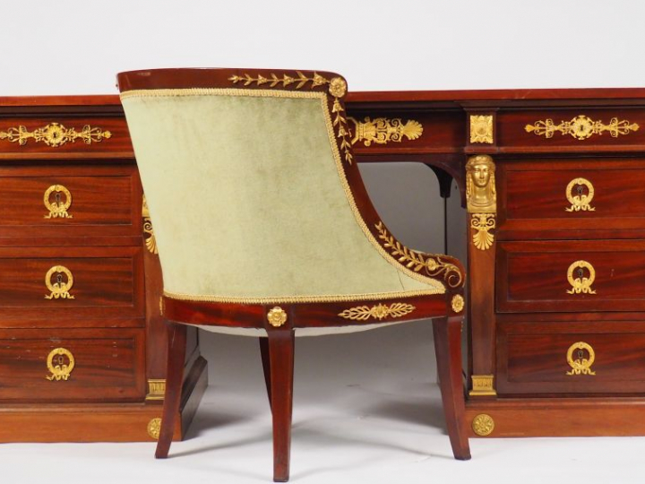 KRIEGER. Cabinet de travail de style Empire en acajou et placage d'aca
