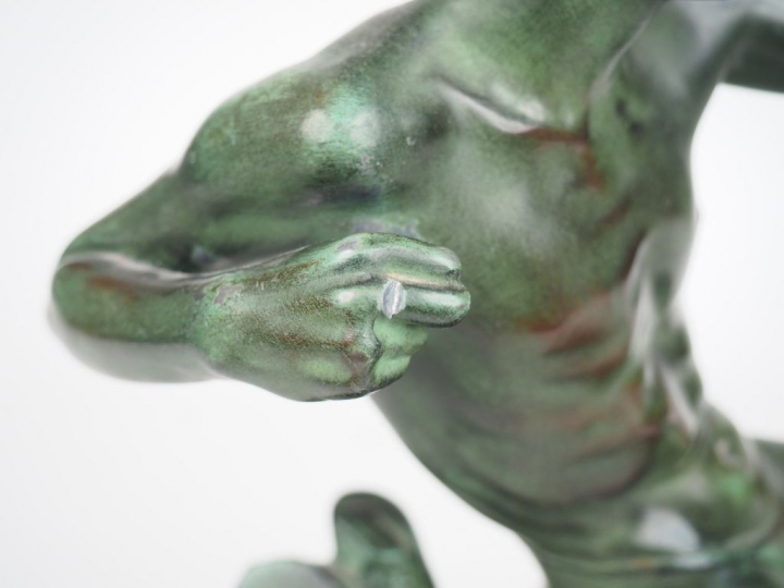 Ecole française XXème "Héraclès" Sculpture en bronze à patine verte. S
