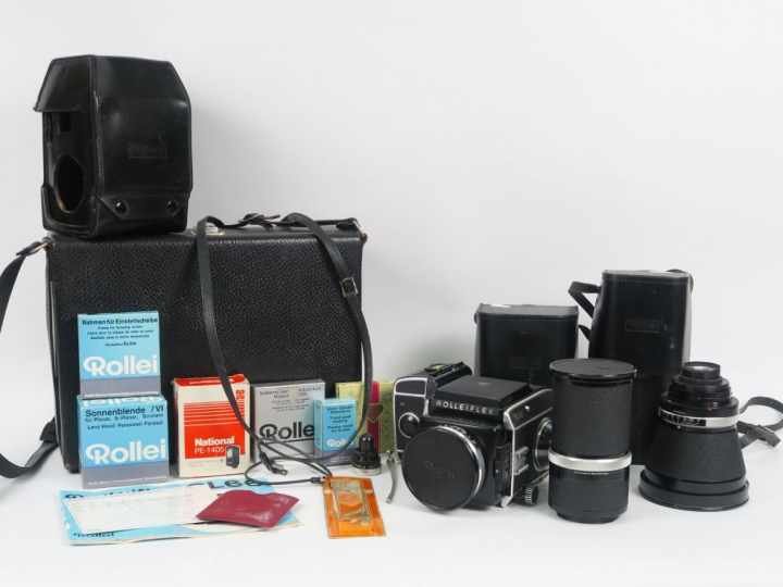 ROLLEIFLEX SL 66 n°2908103 avec housse, lanière et trois objectifs : C