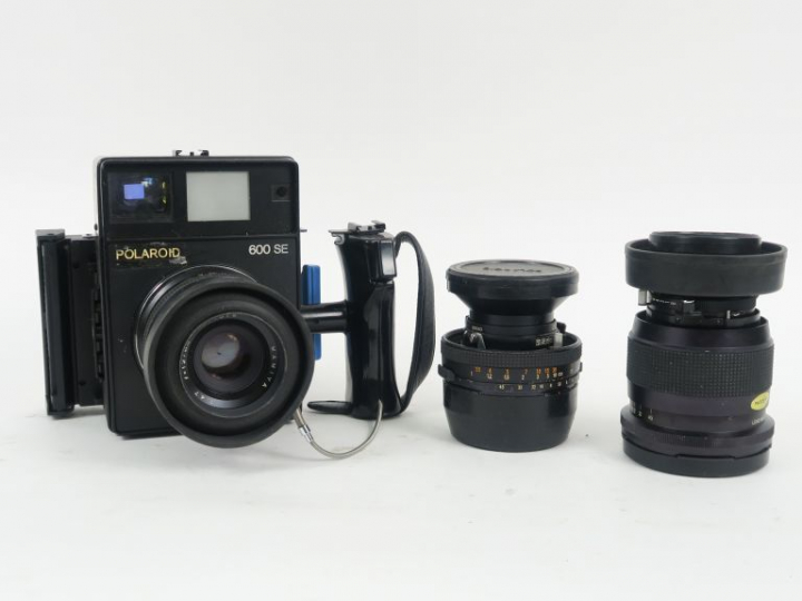 POLAROÏD 600 SE n°MAL80033B avec trois objectifs : Objectif MAMIYA 1 :