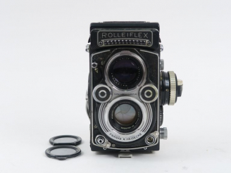 Vente aux enchères ROLLEIFLEX 6X6 n°2288894 avec objectifs HEIDOSMAT 1 : 2.8/75 et PLANAR