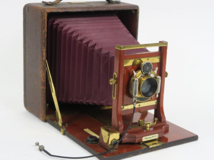 COLUMBIA PECTO N°5 en acajou gainé noir, vers 1887, USA avec objectif 