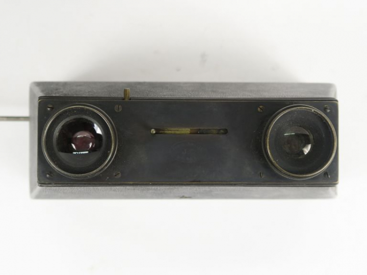 JULES CARPENTIER Jumelle n° 7630 - 5 avec housse en cuir. (Etat d'usag