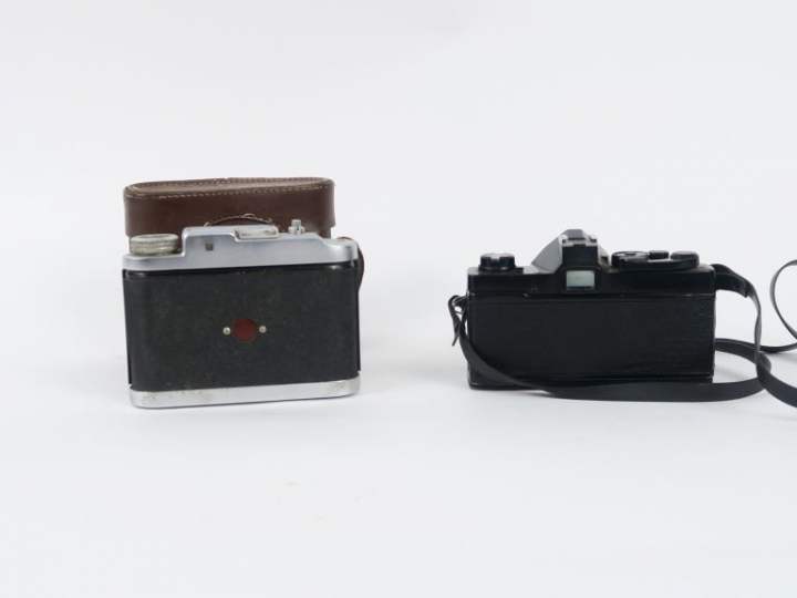 PETRI MF-4 n°7968690 avec objectif SMC PENTAX-M  1:1.7  50mm n°3463709