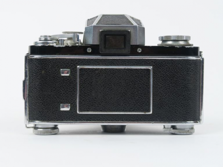 EXAKTA VAREX II a n°899888 avec objectif GÖRlITZ  3.5/30 n°4075950 et 