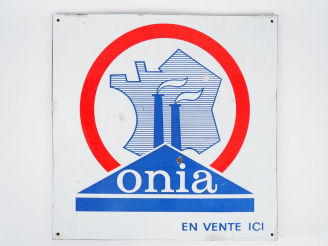 Vente aux enchères ONIA. Plaque émaillée, signée Emaillerie alsacienne. Dim. : 58 x 58 cm