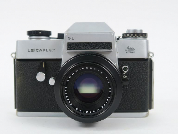 LEICAFLEX SL n°1255093 avec objectif SUMMICRON-R 1 : 2/50 n°2423475, h