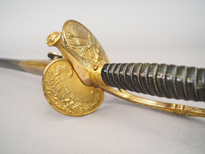 Belle épée à clavier d’officier de la Garde impériale Napoléon III mod