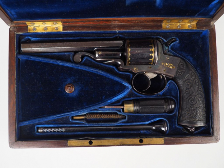 Cassette de revolver ayant appartenu à l’Empereur Napoléon III, en pal
