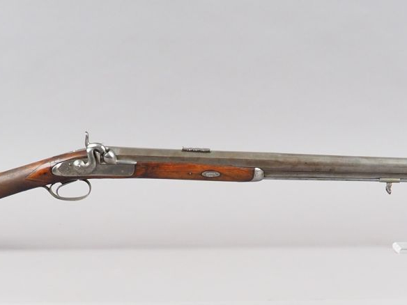 Intéressante carabine à percussion au calibre de munition (16 à la liv