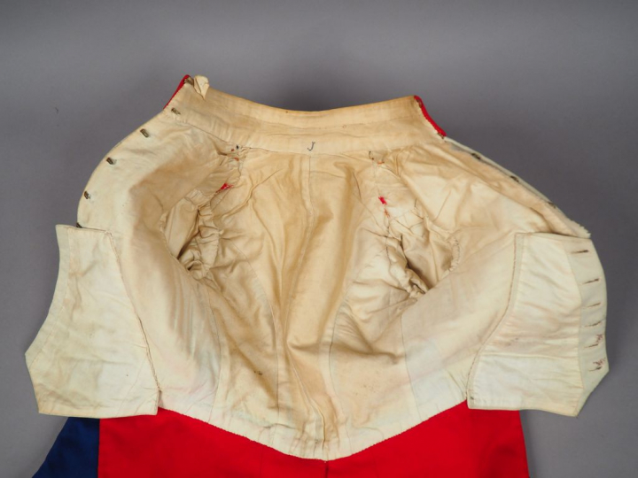 Uniforme d’enfant pour le Prince Impérial (Louis 1856/1879) avec son b