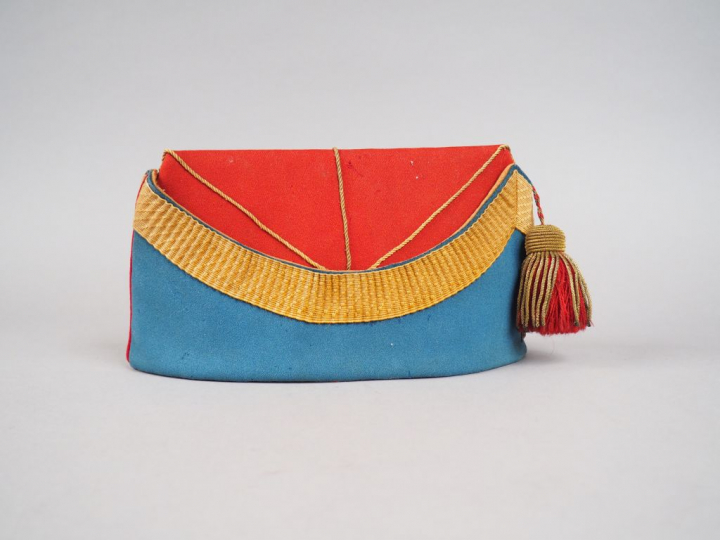 Rare bonnet de police de cent-gardes, modèle 1857 construit en drap ga