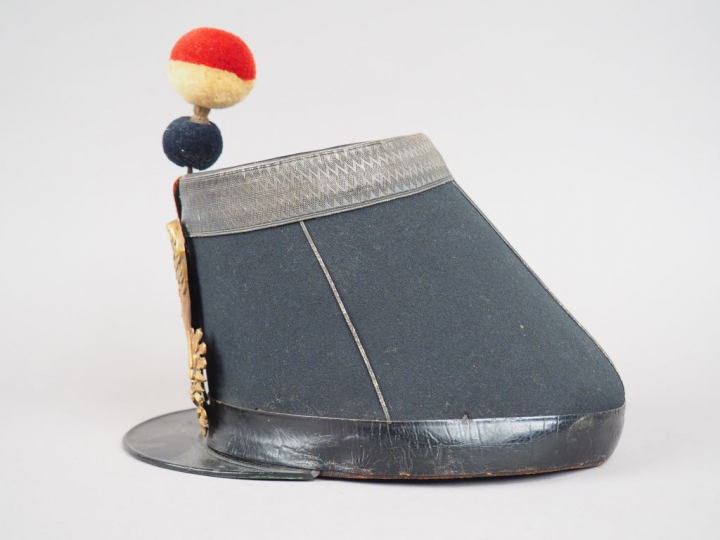 Shako d’officier du 10éme bataillon de la Garde Nationale, époque Prés