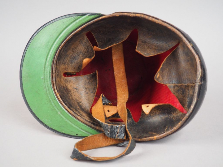 Shako d’officier du 10éme bataillon de la Garde Nationale, époque Prés