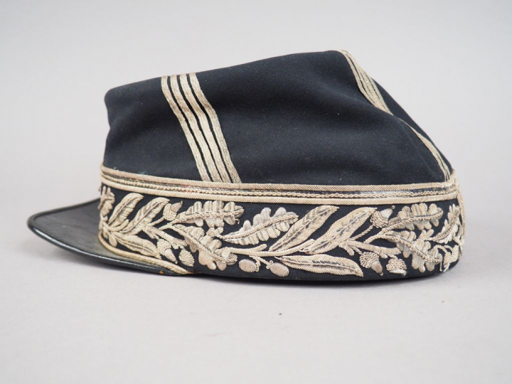 Belle casquette de préfet époque Second Empire, coiffe en drap bleu om