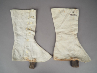Vente aux enchères Belle et rare paire de guêtres réglementaire d’infanterie modèle 1867 