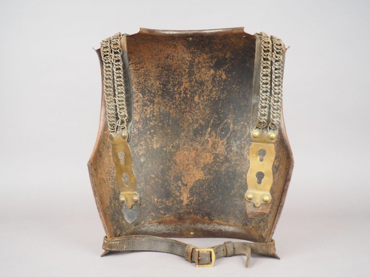 Dos de cuirasse troupe modèle 1858, marquage dans la jupe « Manufactur