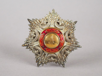 Vente aux enchères Plaque de commandeur de l’ordre du Medjidié  ( ou Mecidi Nishani ordre