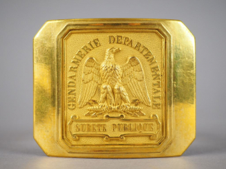 Vente aux enchères Grande plaque de ceinturon rectangulaire de gendarmerie (officier) en 