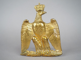 Vente aux enchères Belle plaque de sabretache de hussard modèle 1854 en laiton embouti, a