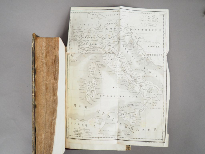 NORVINS (M. de.). Histoire de Napoléon. Paris, Furne 1834. 4 volumes. 