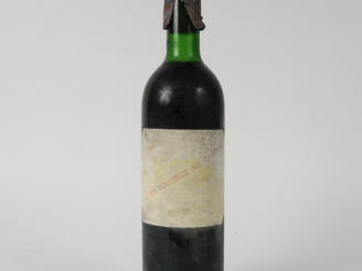 Vente aux enchères 1 BOUTEILLE CHÂTEAU MARGAUX 1er GCC MARGAUX - 1974 - BG/EF/CAPS DÉCOUP