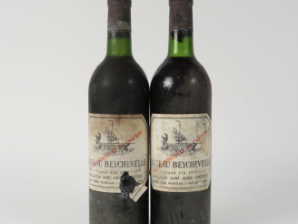 Vente aux enchères 2 BOUTEILLES CHÂTEAU BEYCHEVELLE GCC JULIEN - 1975 - BG/BS/1 ELA