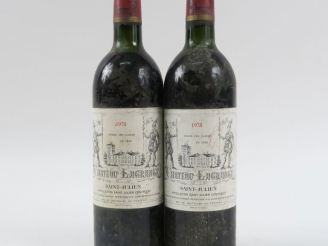 Vente aux enchères 2 BOUTEILLES CHÂTEAU LAGRANGE GCG ST JULIEN - 1978 - 1 BG/1 LB