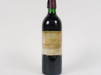 Vente aux enchères 1 BOUTEILLE CHÂTEAU MARGAUX 1er GCC MARGAUX - 1982 - BG+/ET ILLISIBLE/