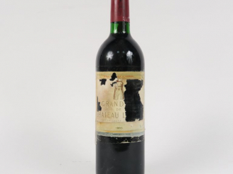 Vente aux enchères 1 BOUTEILLE CHÂTEAU LATOUR 1er GCC PAUILLAC - 1983 - BG/EA