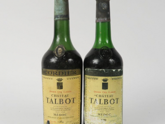 Vente aux enchères 2 BOUTEILLES CHÂTEAU TALBOT GCC ST JULIEN : 1 de 1964 6.5 CM - 1 de 19