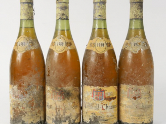 Vente aux enchères 4 BOUTEILLES MEURSAULT CHARMES MICHELOT BUISSON - 1980 - 3 à 2 CM/1 à 