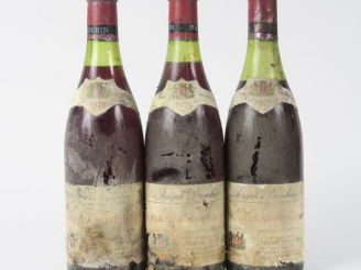 Vente aux enchères 3 BOUTEILLES CHASSAGNE MONTRACHET J. DROUHIN - 1973 - 2 à 2.5 CM/1 à 4