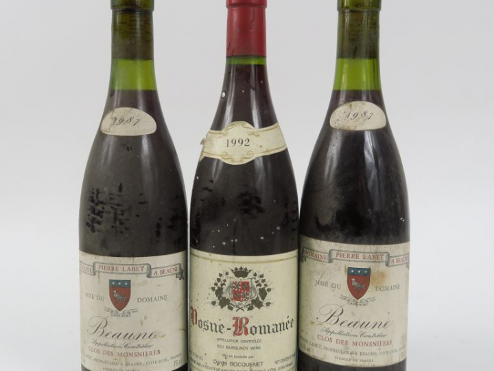 3 BOUTEILLES : 1 VOSNE ROMANÉE BOCQUENET 1992 - 2 BEAUNE 'CLOS DES MON
