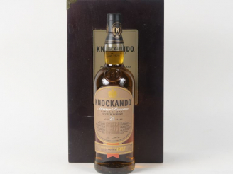 Vente aux enchères 1 BOUTEILLE WHISKY KNOCKANDO 'MASTER RESERVE' 21 ANS 45° - 1987 - COFF