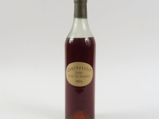 Vente aux enchères 1 BOUTEILLE COGNAC GRANDE FINE CHAMPAGNE COURVOISIER - 1914 - 4.5 CM