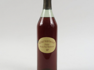 Vente aux enchères 1 BOUTEILLE COGNAC COURVOISIER 'EXTRA VIEUX' - 3 CM
